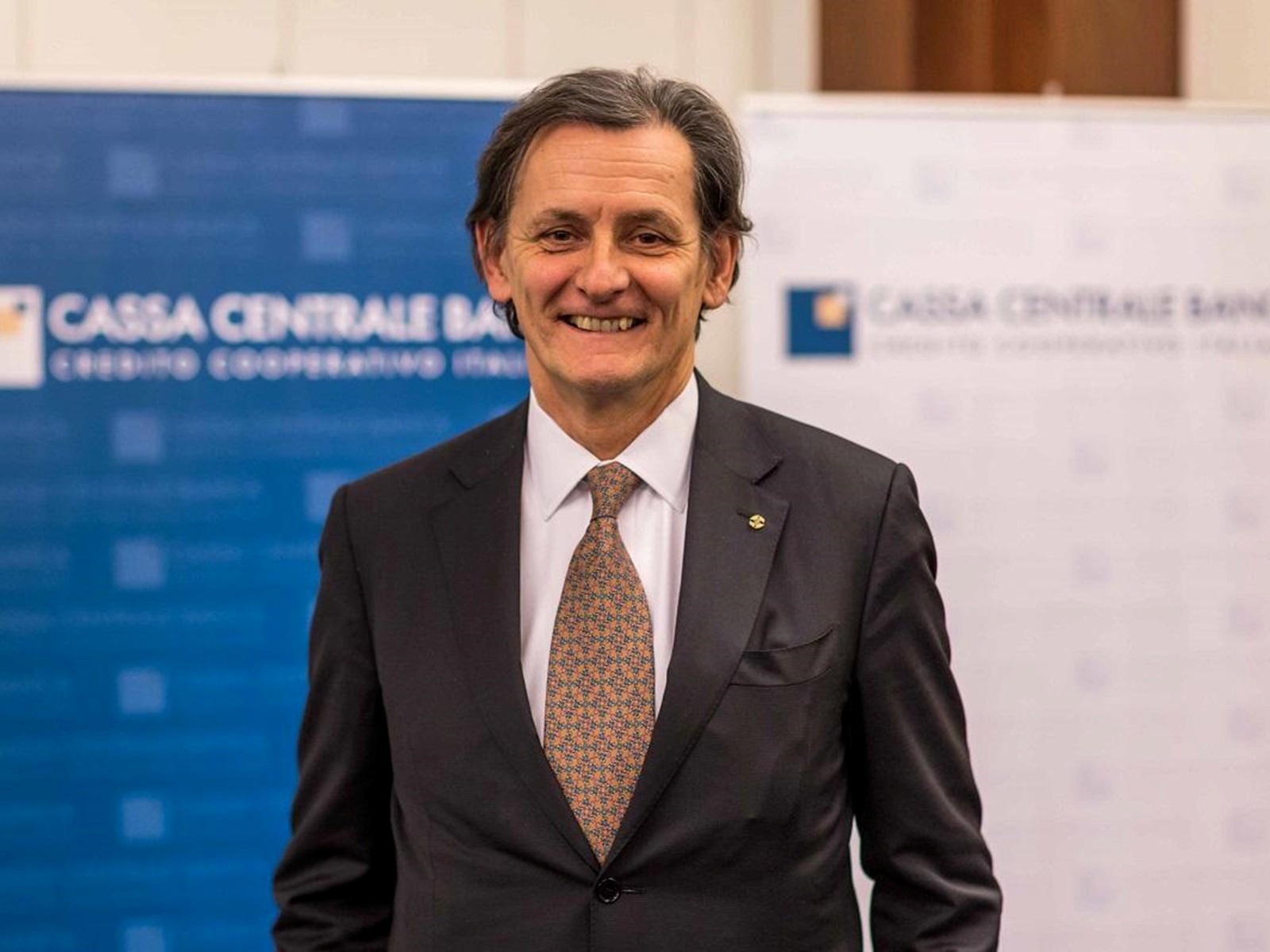 Cassa Centrale Scontro Totale Sulla Presidenza